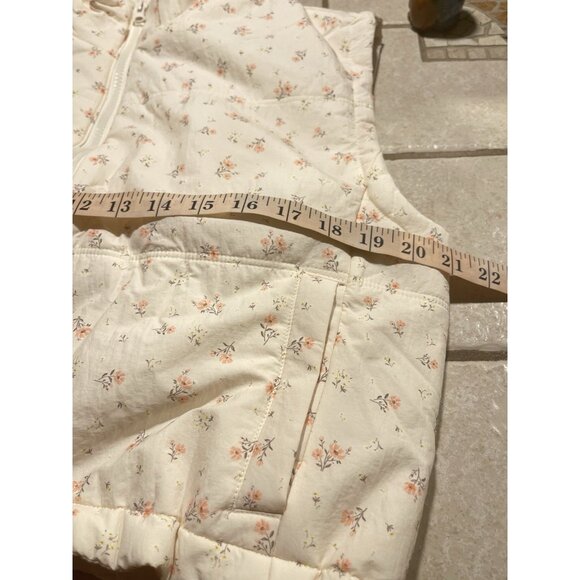 THREAD + SUPPLY Women’s Quilted Puffer Vest Warm Cute Soft Outdoors Welt Pockets - Picture 16 of 16